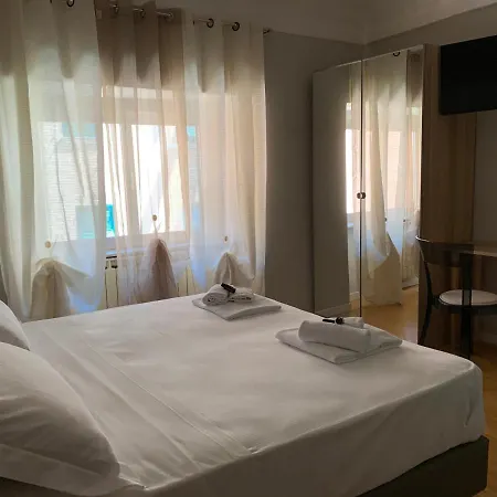 Domus Fieschi Self Check In 3* جنوة