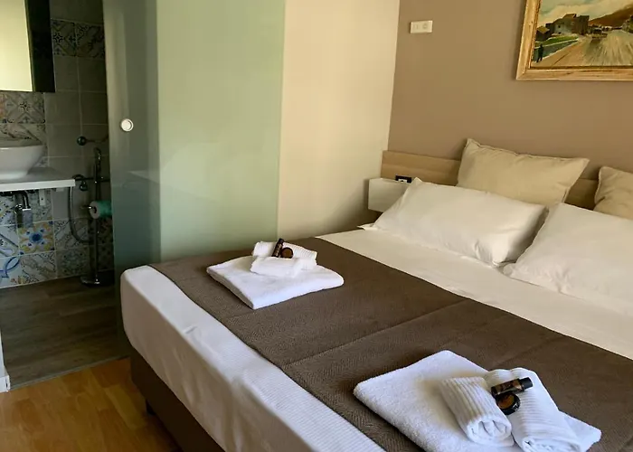 Affittacamere Domus Fieschi Self Check In Genova